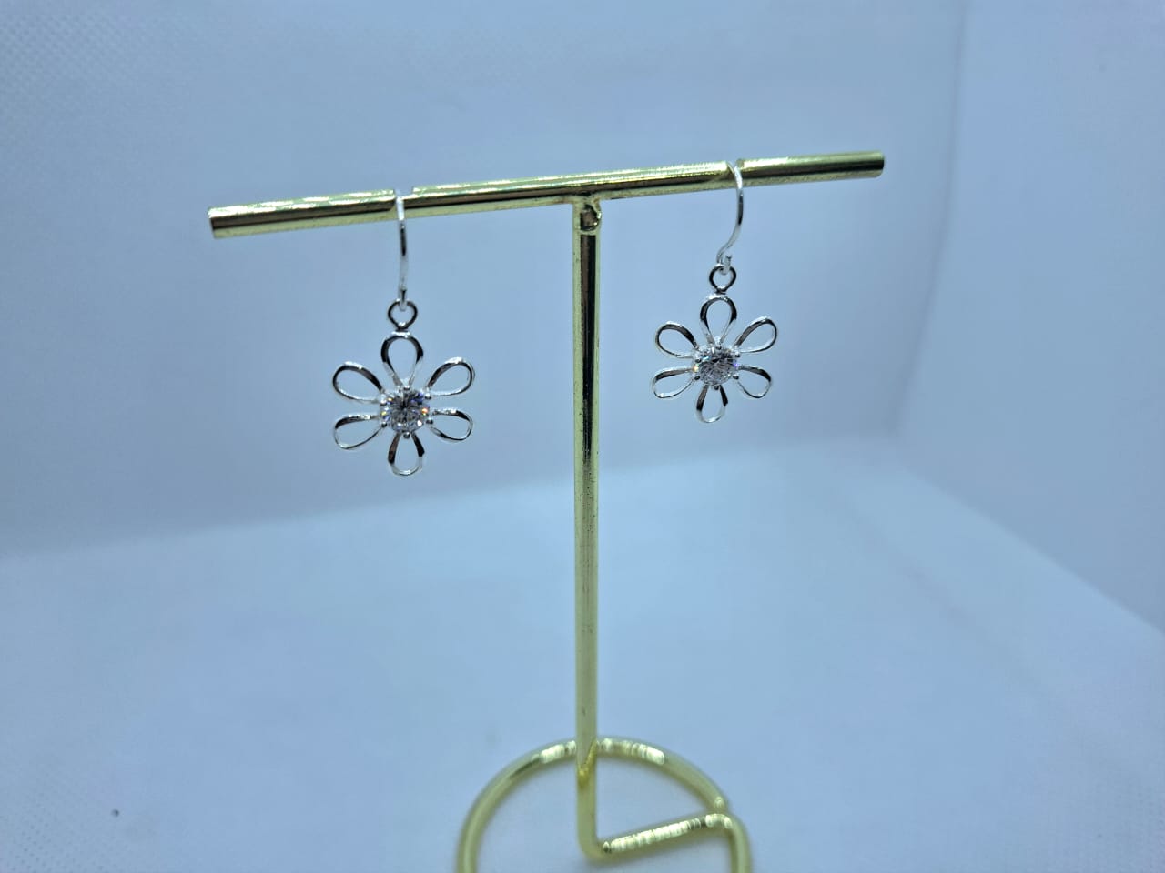 Earring: Flower Drop