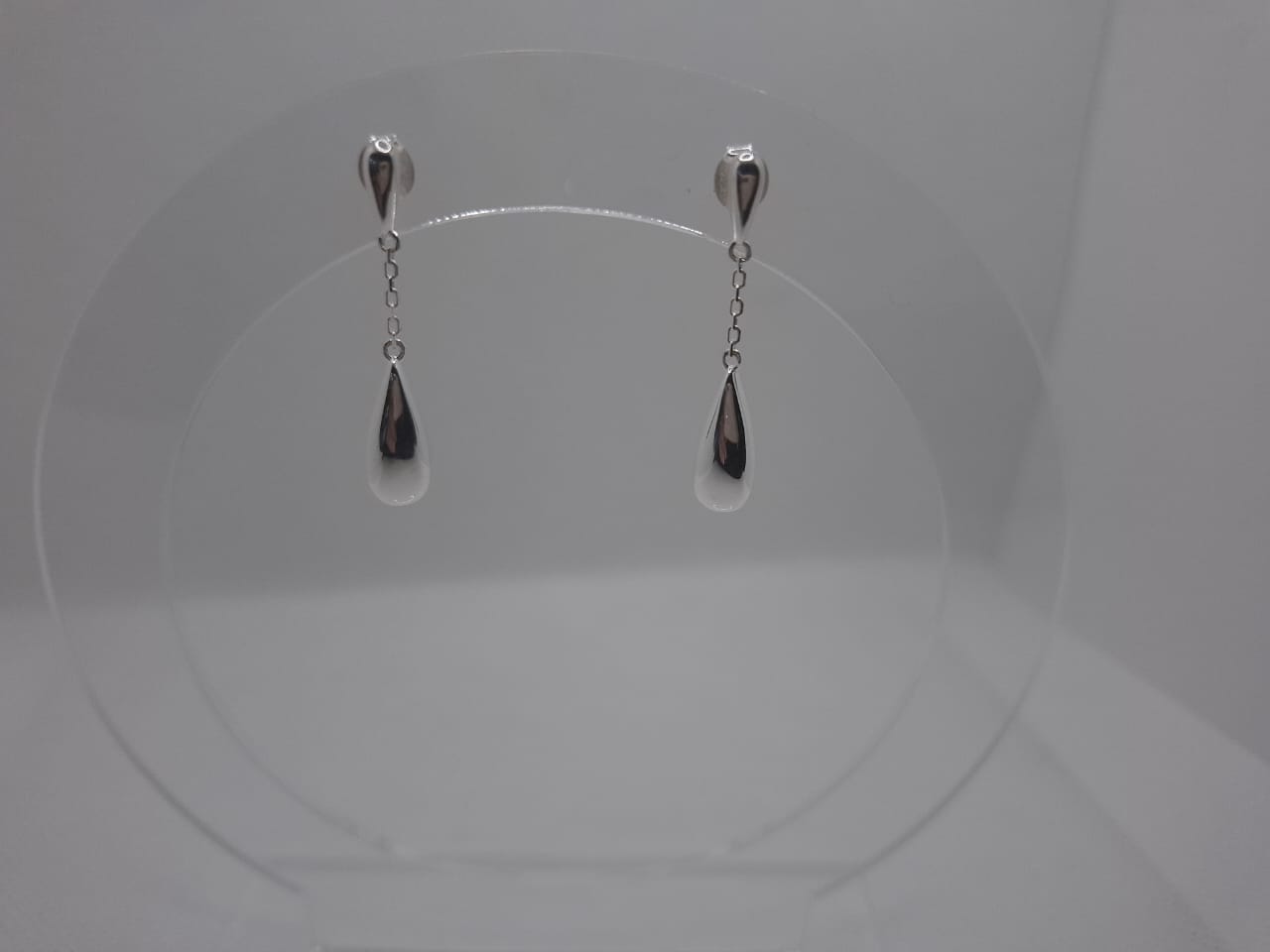 Earring: Teardrop Stud