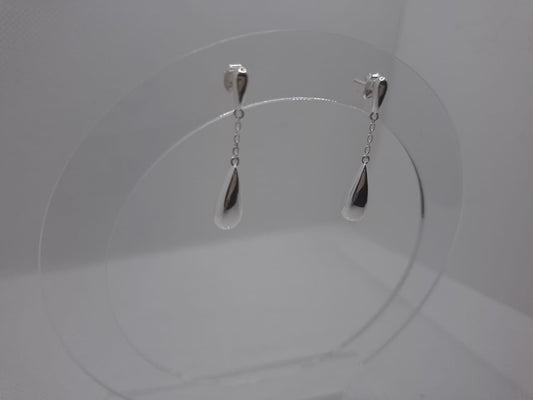 Earring: Teardrop Stud