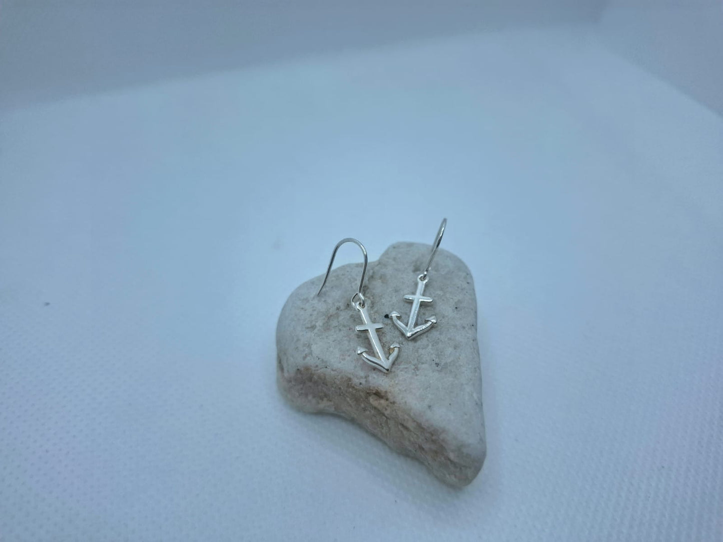 Earring: Anchor drop