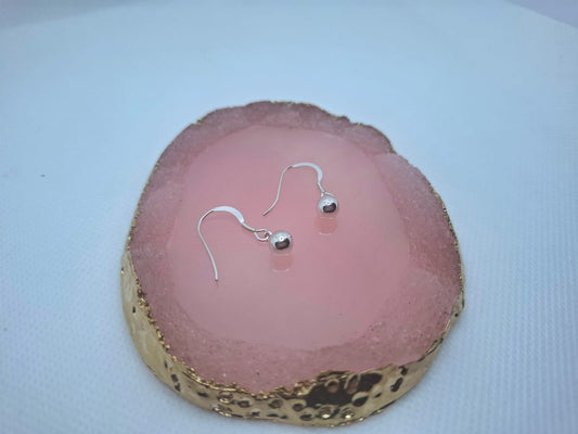 Earring: Small ball drop