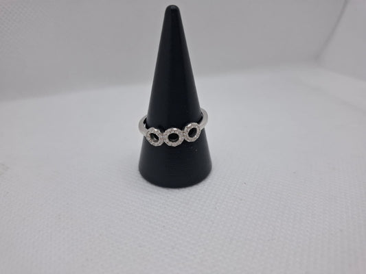 Three circle ring