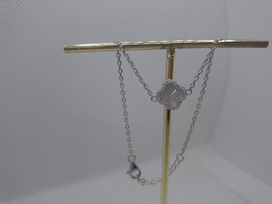 Clover bracelet