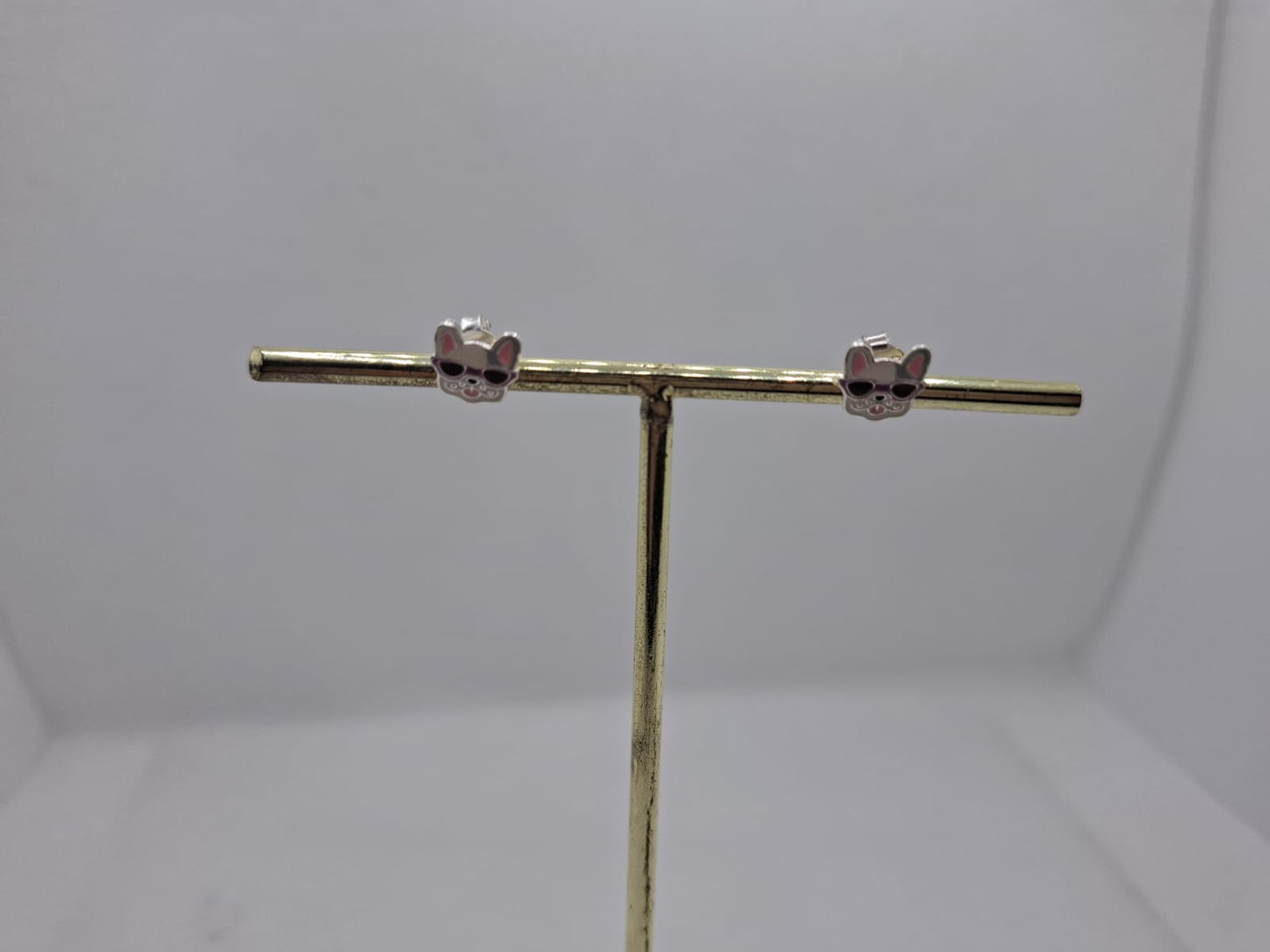 Earring: Dog detail stud