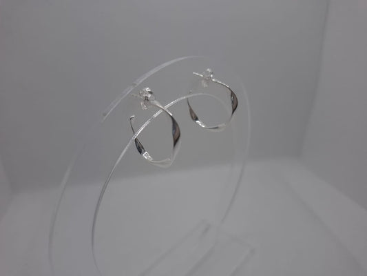 Earring: Twisted Studs