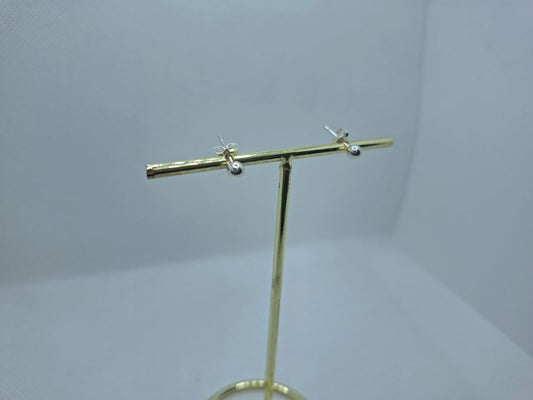 Earring: Medium Ball stud