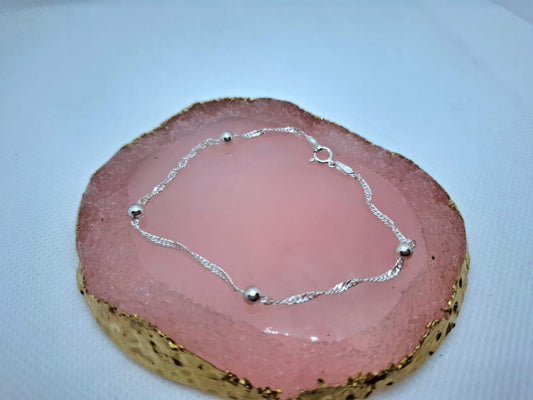 Singapore Link Bracelet with Bead Detail